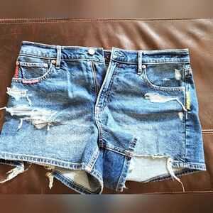 AE PRIDE shorts size 8